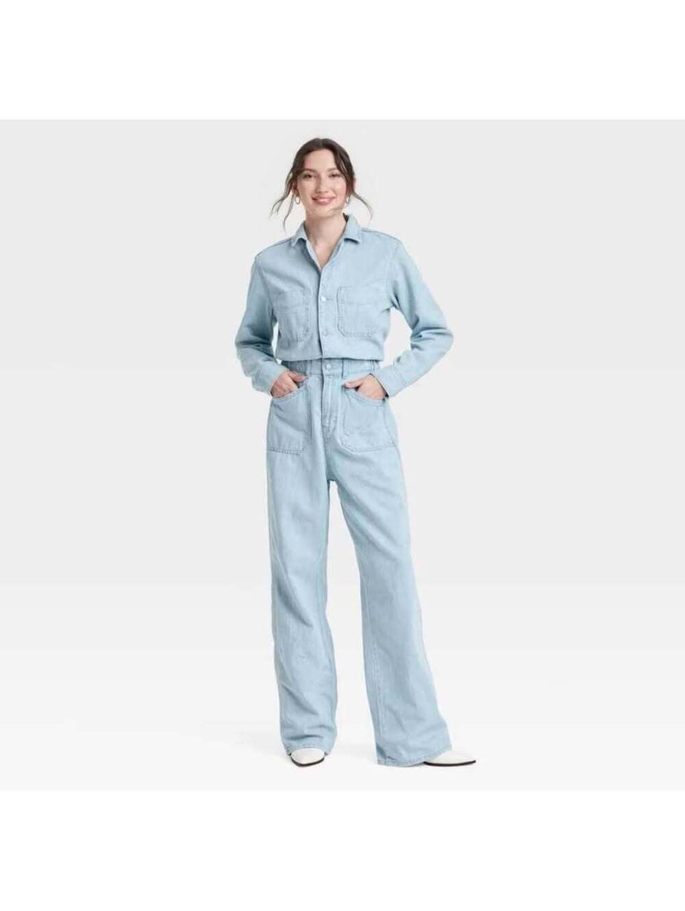 NEW w/tags Size 2 Universal Threads Women's Denim Baggy Jumpsuit - Light Wash